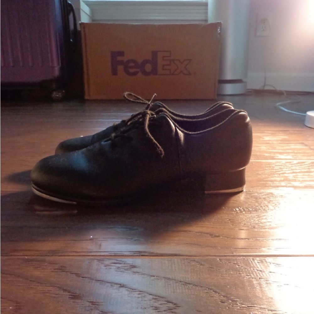 Bloch Black Oxford Dance Shoes with Leather Finish